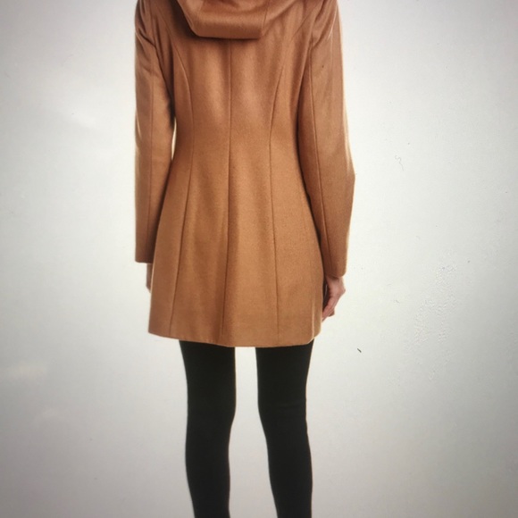 coat - Picture 7 of 9